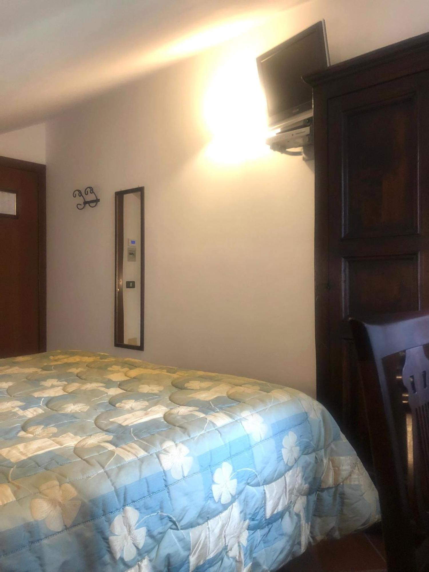 Hotel Bucaneve Pescasseroli Bagian luar foto