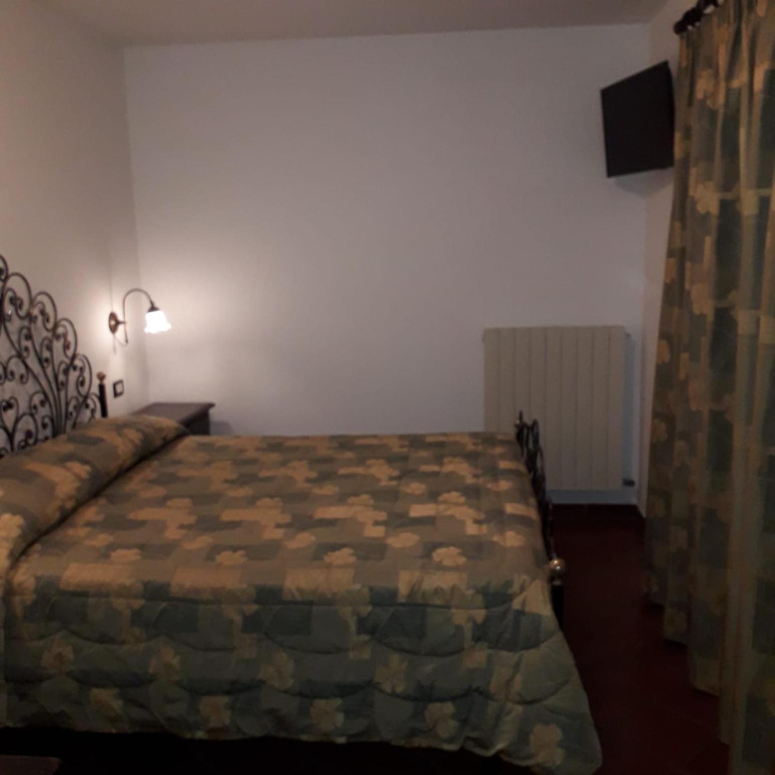 Hotel Bucaneve Pescasseroli Bagian luar foto
