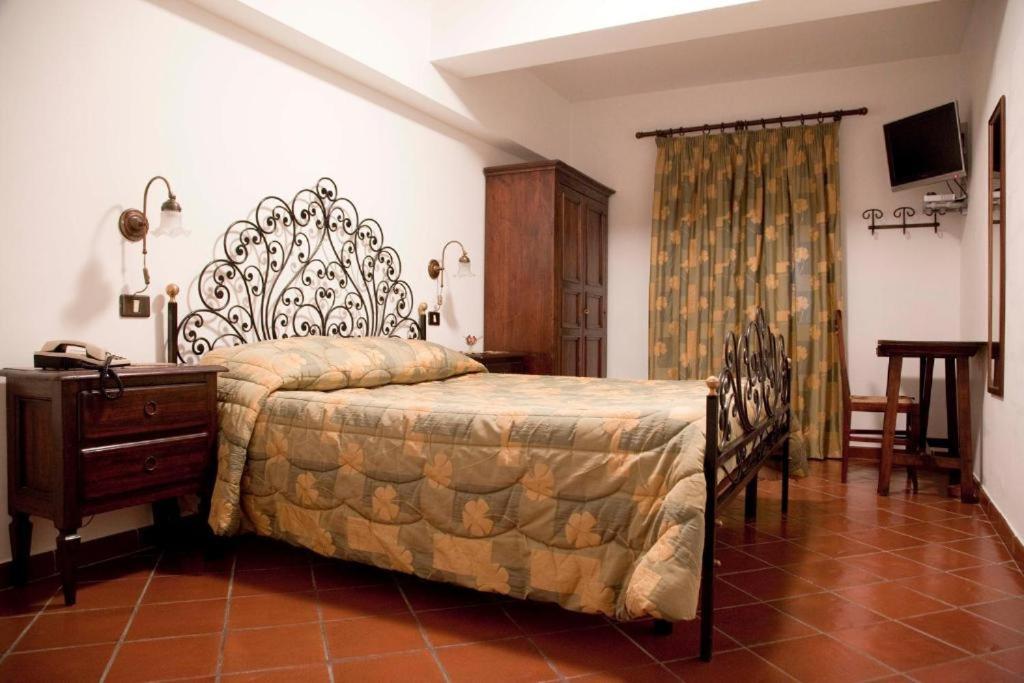 Hotel Bucaneve Pescasseroli Bagian luar foto