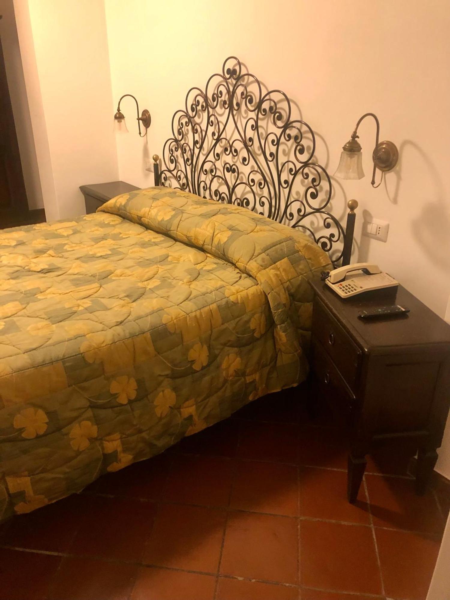 Hotel Bucaneve Pescasseroli Bagian luar foto