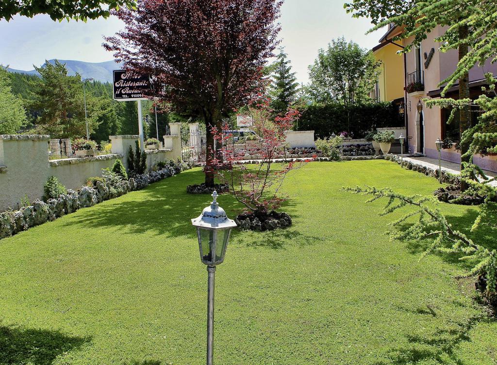 Hotel Bucaneve Pescasseroli Bagian luar foto